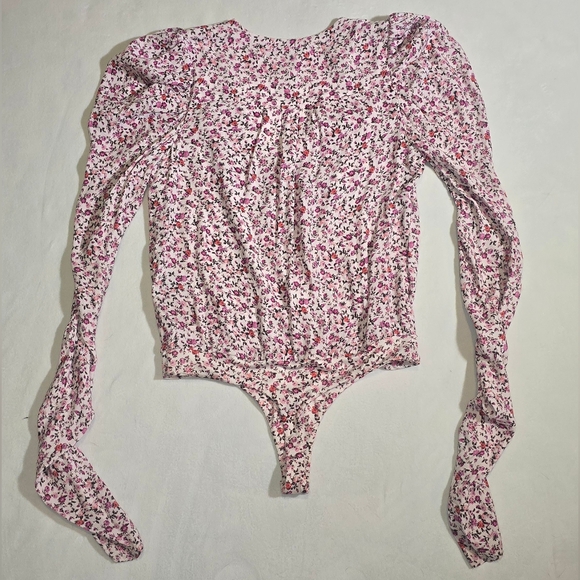 AFRM x REVOLVE Danna Bodysuit in Black Floral Medium Spring Deep V Wrap Style - Picture 5 of 5